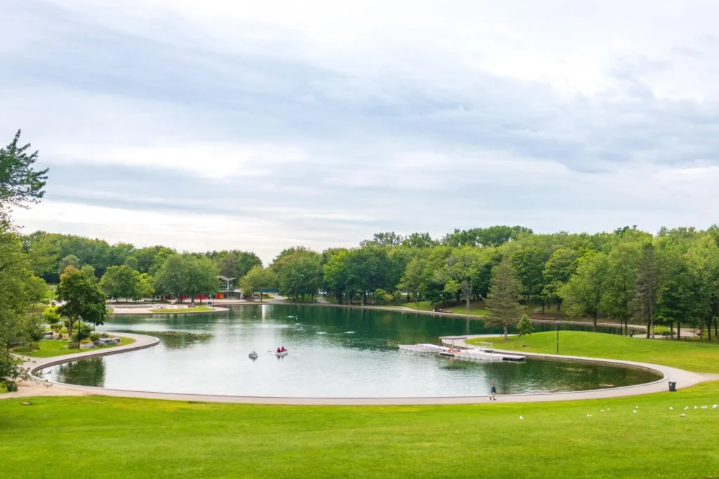 Landscape, water front, Mount Royal Park