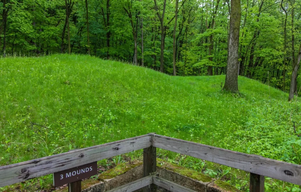 Effigy Mounds National Monument