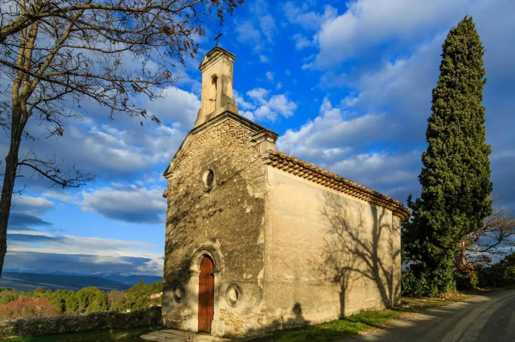France, Vaucluse, Buisson, Saint Pierre chapel